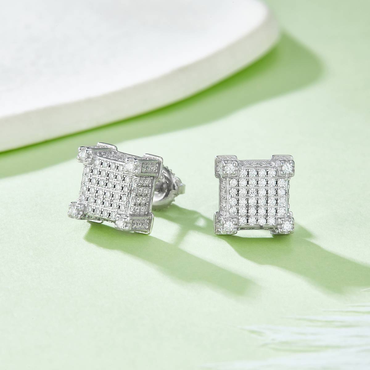 Square pillar S925 silver ear nail with thread Moissanite grade D 1.06CT